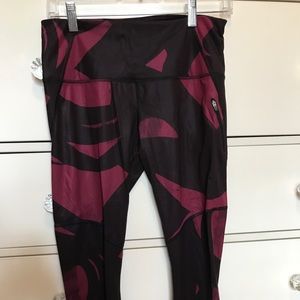 Lululemon cropped leggings size 8